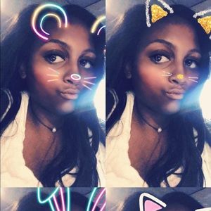 Meet your Posher, Casey